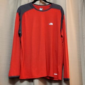 The North Face Men's Vapor Wick Long Sleeve Tee Size XL